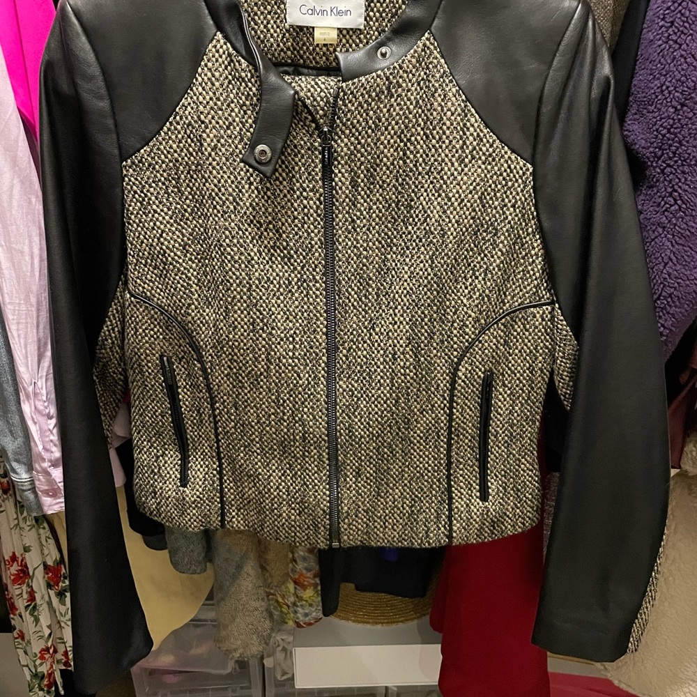 Calvin Klein Mixed Media Suit Set